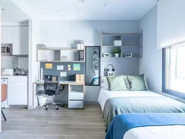 Acogedor Habitación en Calle Camilo José Cela