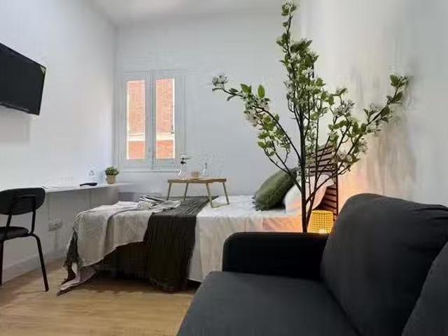 Encantador Habitación en Calle de Caravaca