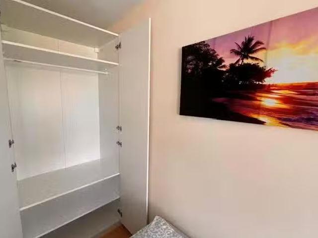 Único Habitación en Calle de Castrillo de Aza