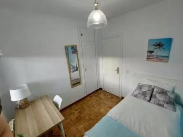 ¡Oferta! Habitación en Calle de Añastro, Hortaleza