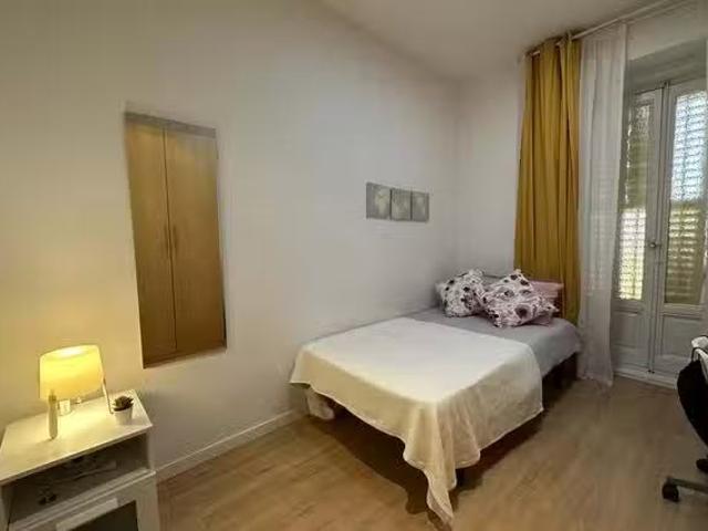 Único Habitación en Calle de Bailén