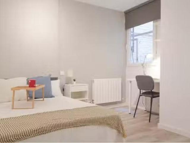 ¡En alquiler! Habitación en Calle de Illescas