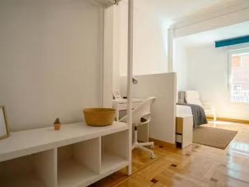 Encantador Habitación en Calle de Joaquín María López
