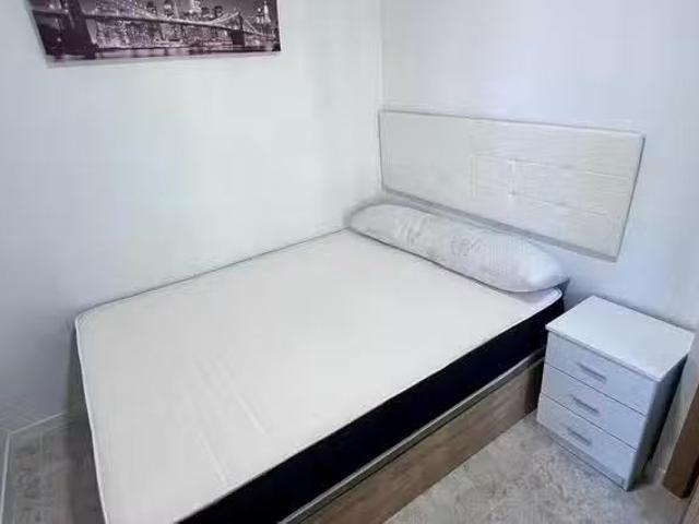 ¡Renta! Habitación en Calle de Josefina Carabias, Valdefuentes