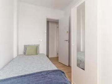 Acogedor Habitación en Calle de los Cacereños