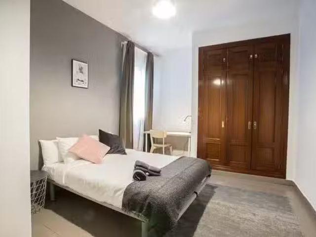 Único Habitación en Calle de la Colegiata