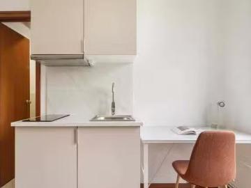 Bonito Habitación en Calle de Mesena