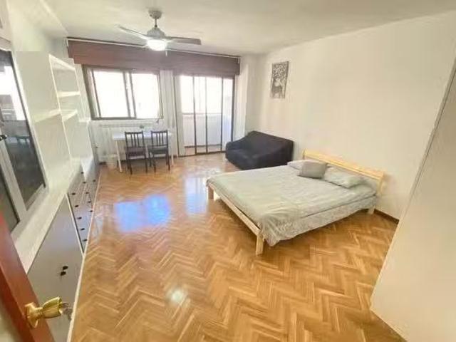 Único Habitación en Calle de Simancas