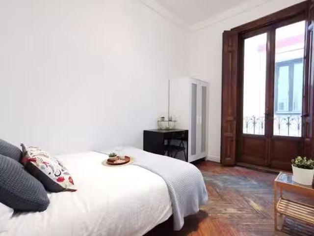 ¡Recién llegado! Habitación en Calle de Preciados