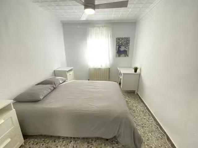 ¡Recién llegado! Habitación en Calle de Tordegrillos, Villaver.