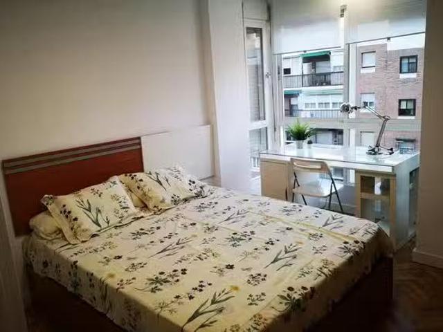 Nuevo Habitación en Calle Jacinto Verdaguer, Opañel