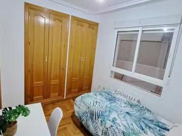 Barato Habitación en Calle La Cruz, Carretas