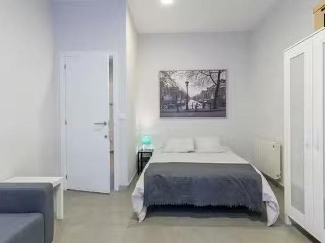 Bonito Habitación en Calle Sueca, Ruzafa