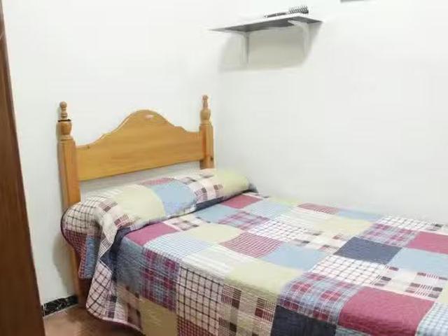¡En alquiler! Habitación en Calle Verde