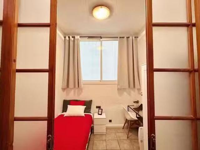 Único Habitación en Carrer d'Avinyó