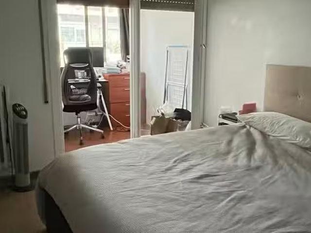 Encantador Habitación en Carrer de Mallorca, l'Antiga Esquerra.