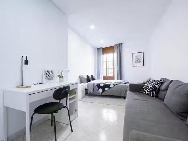 Barato Habitación en Carrer de Baix, Ciutat Vella