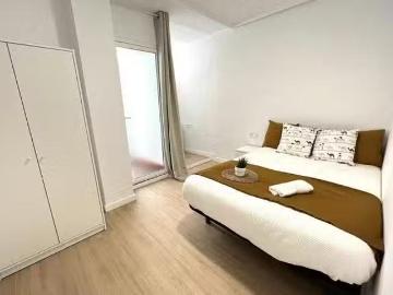 Encantador Habitación en Carrer de Carreres Puchalt, Benimaclet