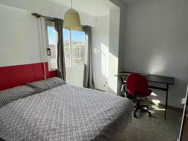 ¡Renta! Habitación en Carrer de Fuencaliente, Camins al Grau