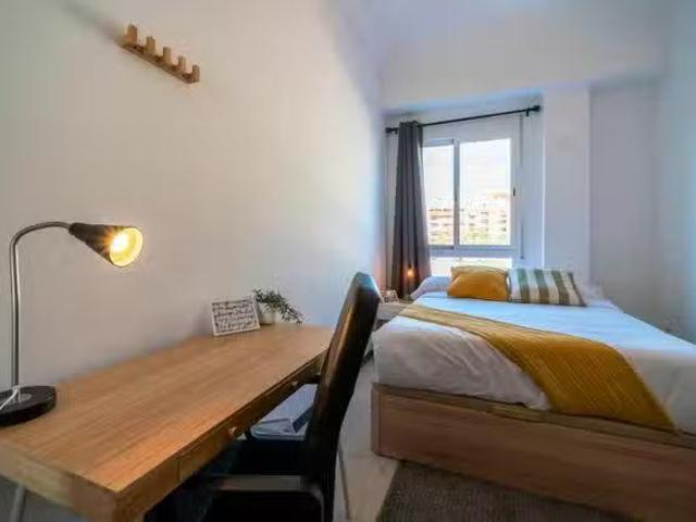 Único Habitación en Carrer del Doctor Josep Juan Dómine