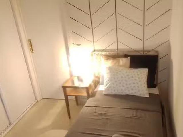Barato Habitación en Carrer dels Aluders, Ciutat Vella