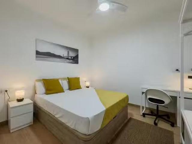 Barato Habitación en Carrer d'Occident