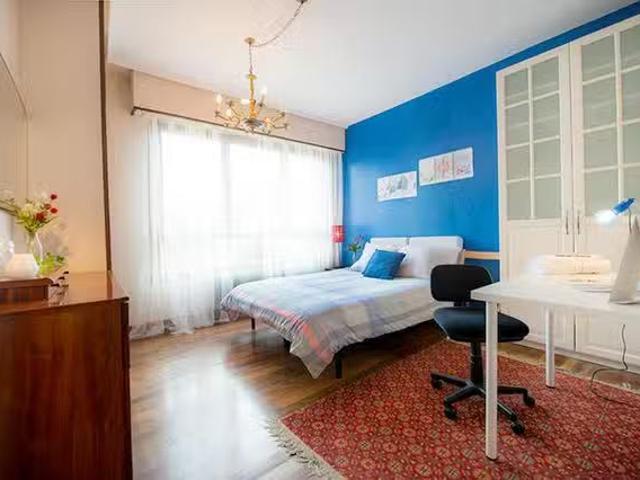 ¡En alquiler! Habitación en Amadeo Deprit Kalea, Iturrialde