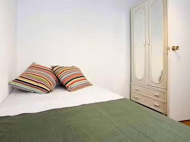 ¡Renta! Habitación en Avenida de Bruselas