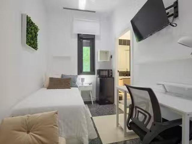 ¡Renta! Habitación en Avenida de Daroca
