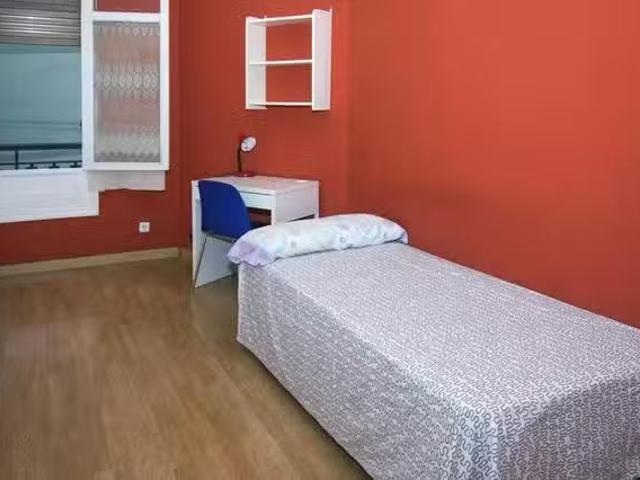 ¡Oferta! Habitación en Gran Vía, Gran Vía