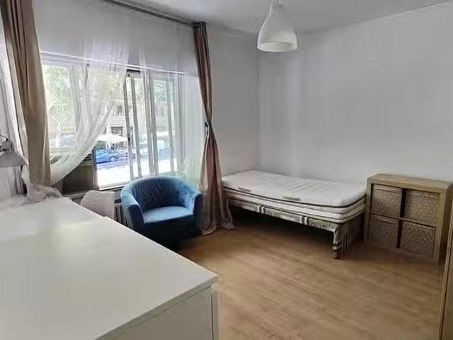 ¡En alquiler! Habitación en Paseo de San Francisco de Sales, V.