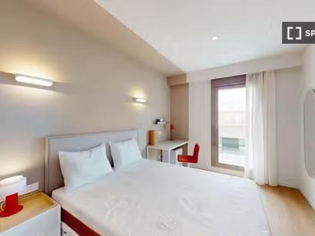 Barato Habitación en piso compartido en alquiler en Cuatro Cam.