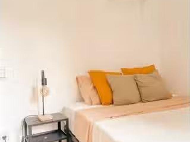 Encantador Habitación en piso compartido en alquiler en El Gòt.