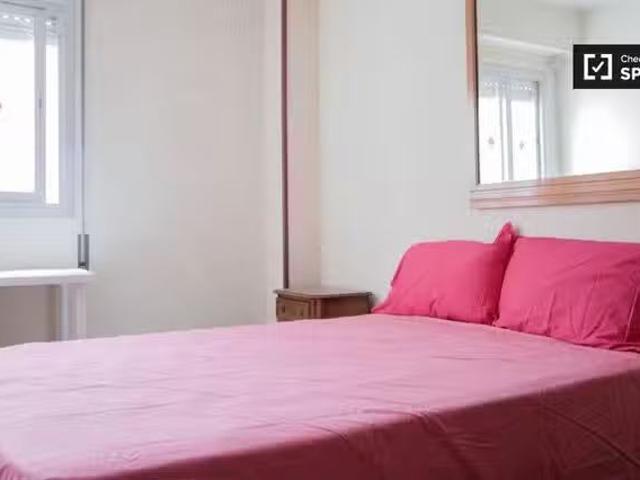 Acogedor Habitación en piso compartido en alquiler en Sant Ant.