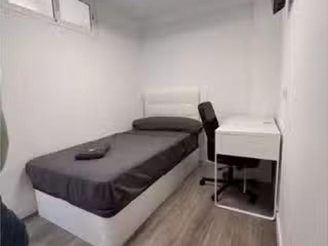 Bonito Habitación en piso compartido en valència