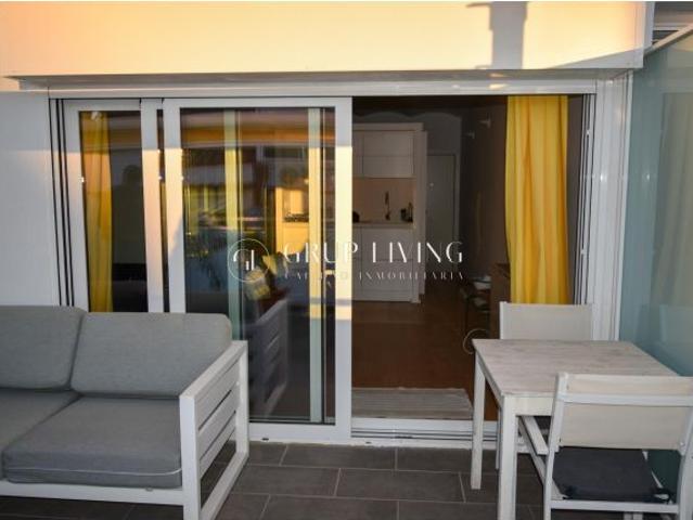ENCANTADOR LOFT CON TERRAZA EN EL CORAZON DE SITGES