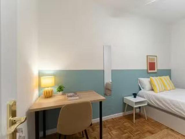 Encantador Piso de 1 habitación en Avenida de la Ciudad de Bar.
