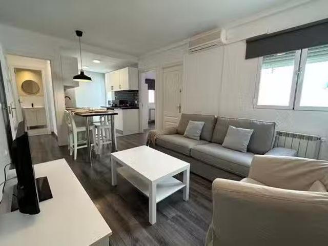 Barato Piso de 1 habitación en Calle de Antonio Moreno