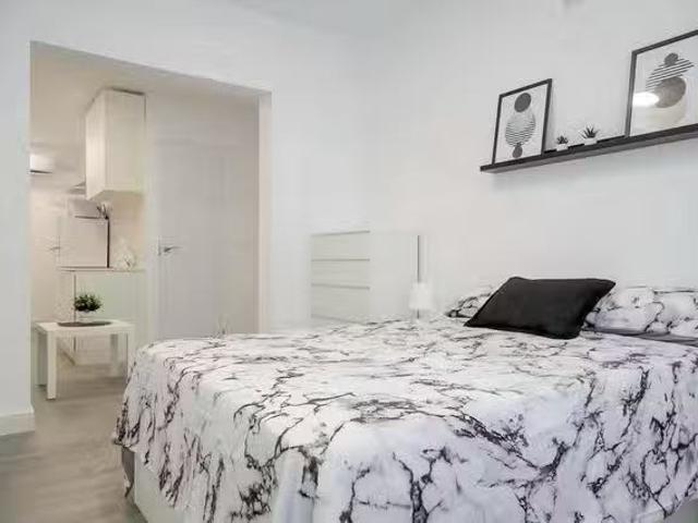 Encantador Piso de 1 habitación en Calle de Antoñita Jiménez