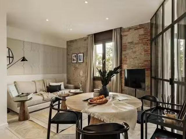 Bonito Piso de 1 habitación en Ronda de Sant Antoni, Ciutat Ve.