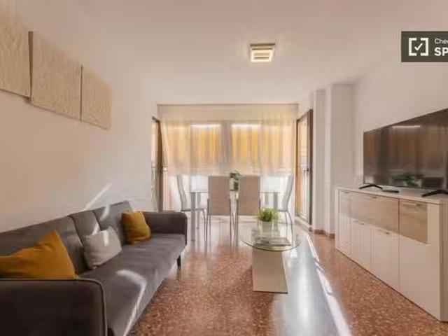 Acogedor Piso de 2 habitaciones en alquiler en Benimámet, Vale.