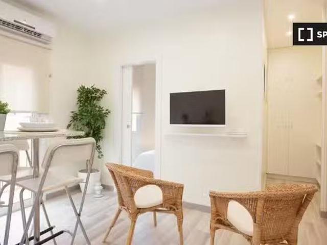 Barato Piso de 2 habitaciones en alquiler en La Barceloneta, B.
