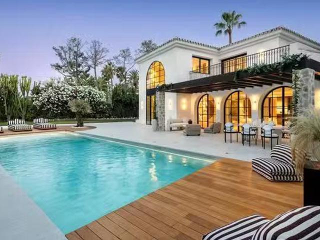 ¡Renta! Piso de 5 habitaciones en Marbella