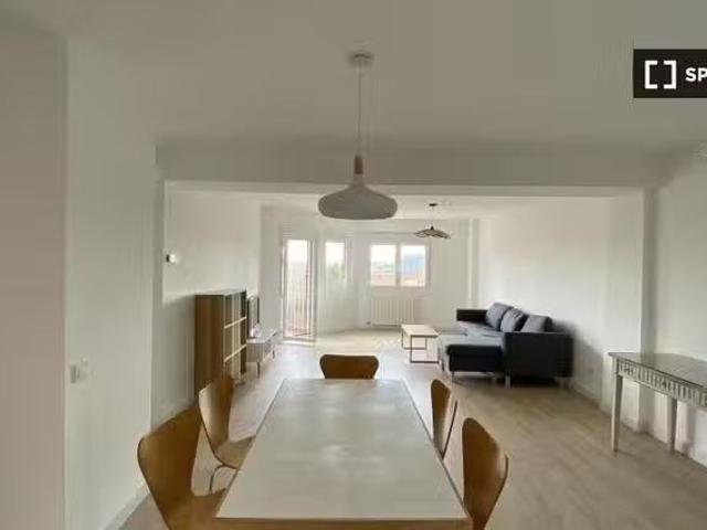 ¡Oferta! Piso en alquiler de 3 habitaciones en Pozuelo de Alar.