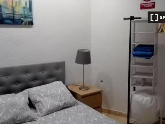 Nuevo Se alquila habitación, apartamento de 6 dormitorios, Ciu.