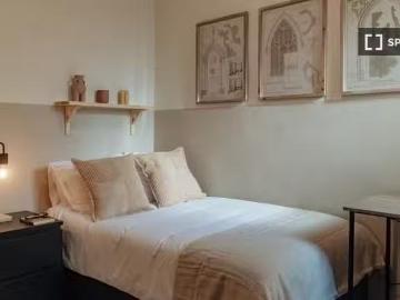 Encantador Se alquila habitación en piso compartido en Barcelona