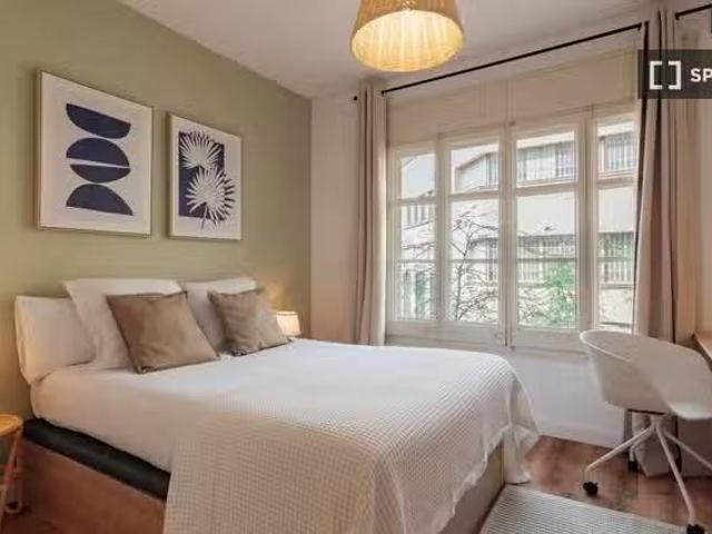 ¡Recién llegado! Se alquila habitación en piso compartido en B.