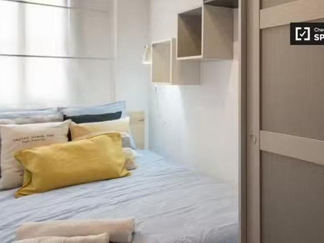 Único Se alquilan habitaciones en el apartamento de 6 dormitor.