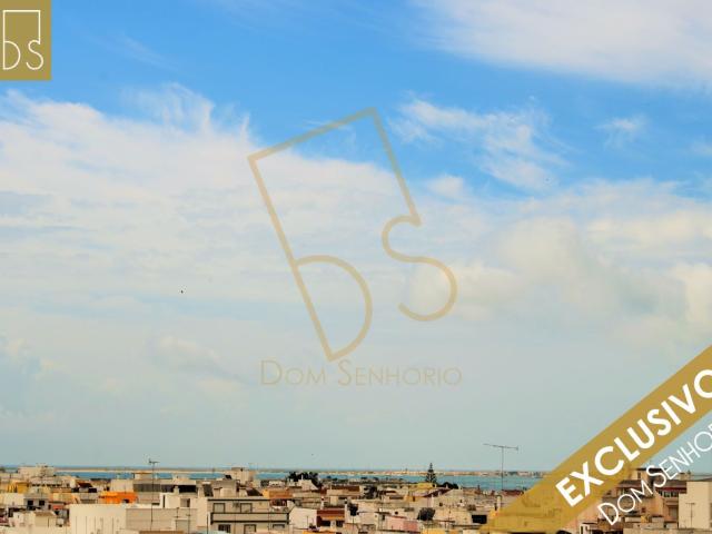Encantador ! T2 Duplex no centro de Olhão Totalmente Mobilado 2 espaçosos terraços com linda Vista para a Ria Formosa e Ilhas do Farol