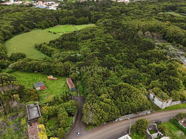 Encantador terreno em Porto Martins